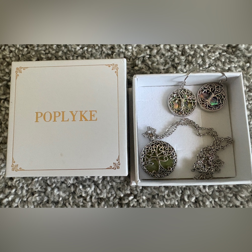 Poplyke Silver Celtic Tree Necklace and Earrings